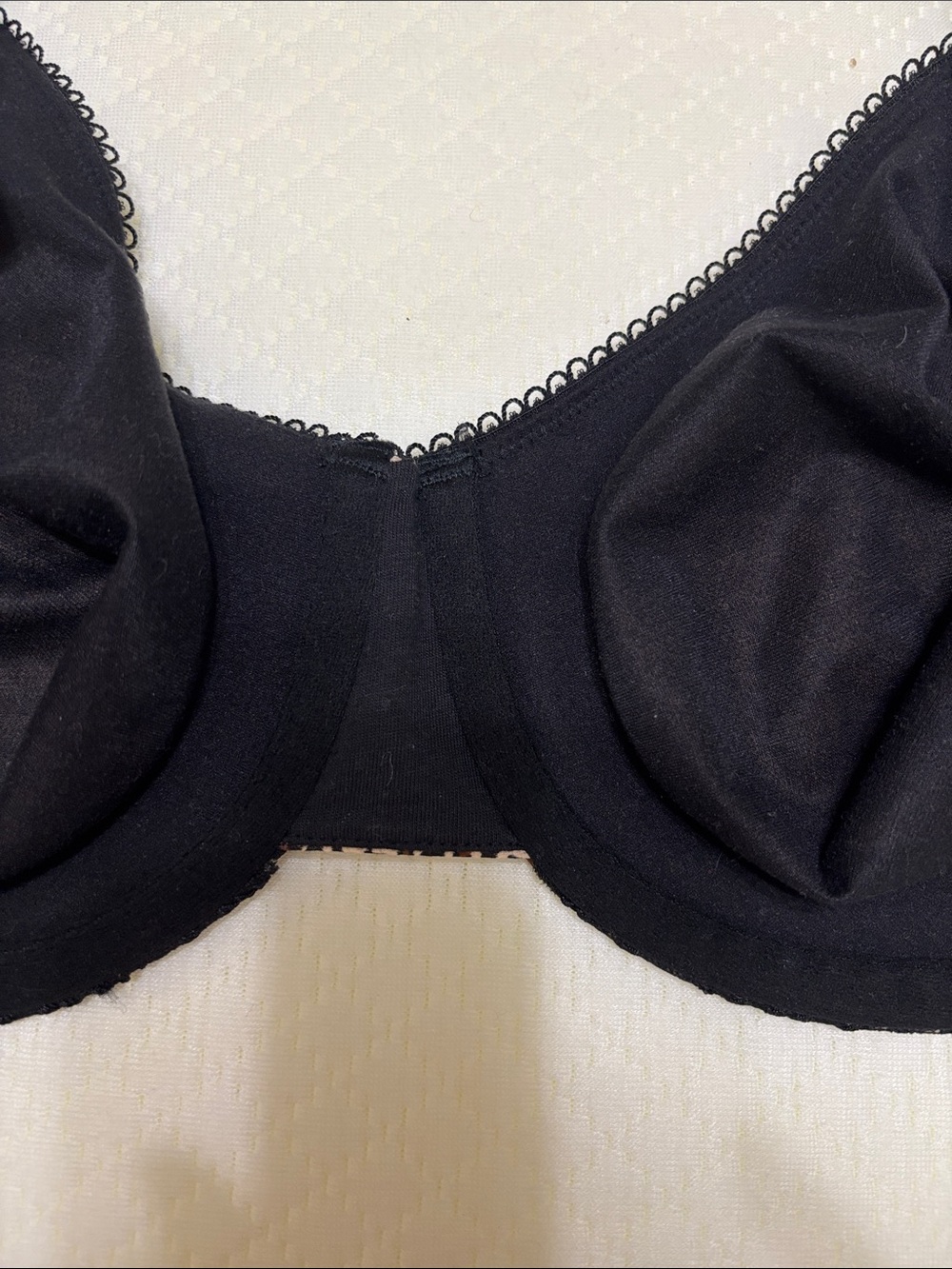 Olga Leopard Print Underwire Bra with Black Lace Trim - Picture 13 of 15